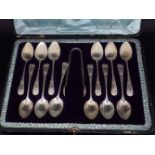 CASED SET OF 12 SILVER TEASPOONS