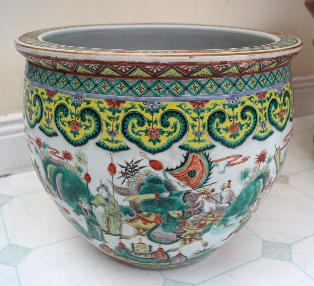 EARLY 20TH-CENTURY CHINESE POLYCHROME JARDINIERE - Image 2 of 2