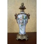 ORMOLU MOUNTED FAMILLE VERTE TABLE LAMP