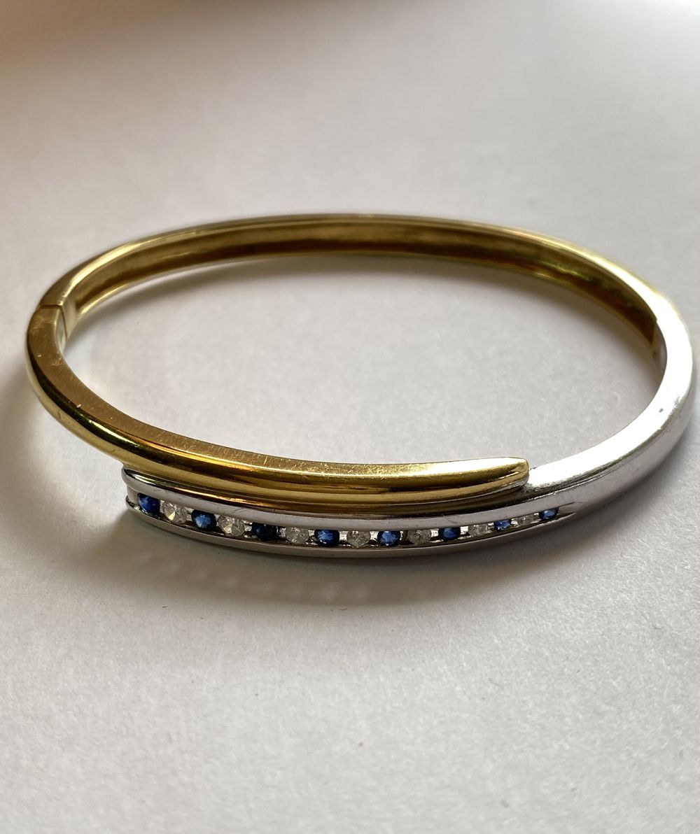 SAPPHIRE AND DIAMOND BANGLE - Image 7 of 11