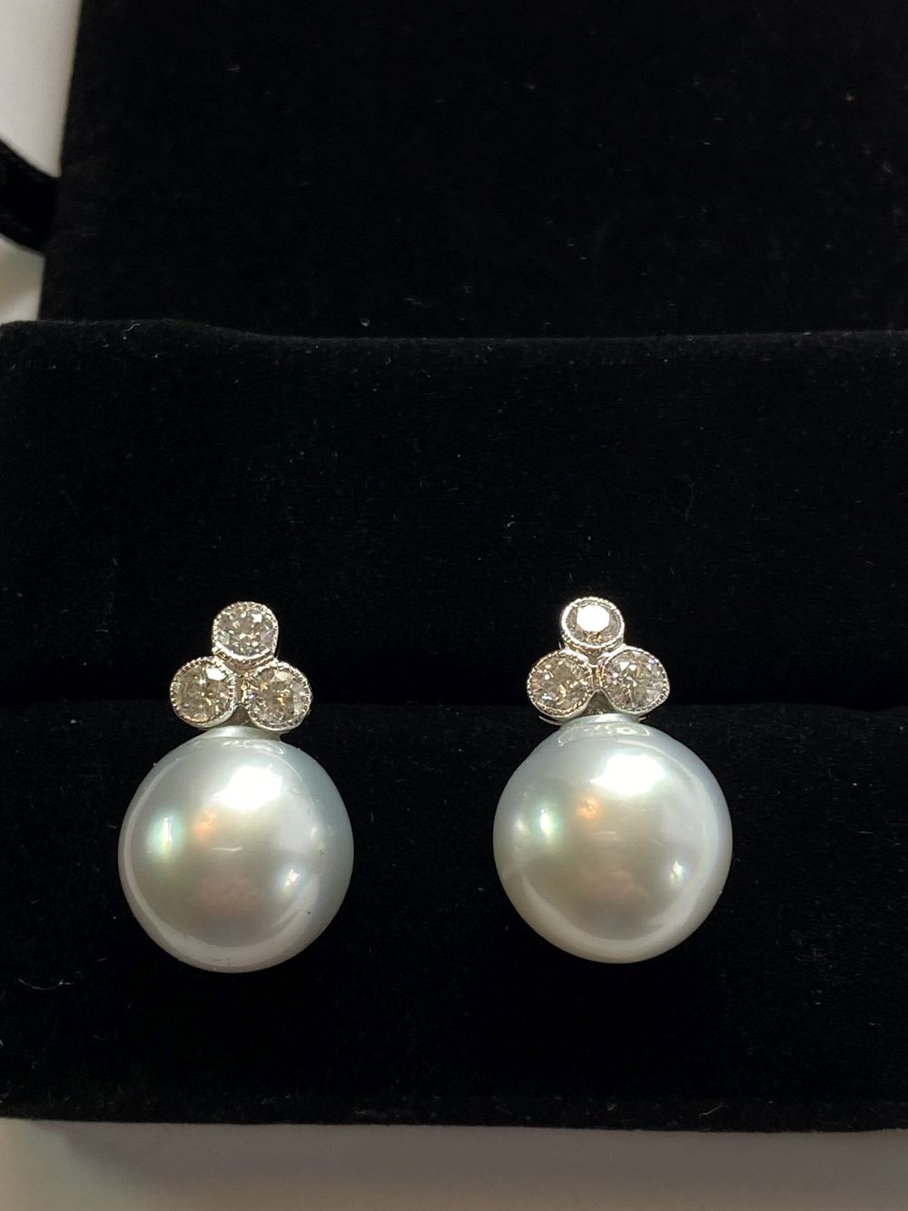 SOUTH SEA PEARL AND DIAMOND EARRINGS - Image 2 of 3