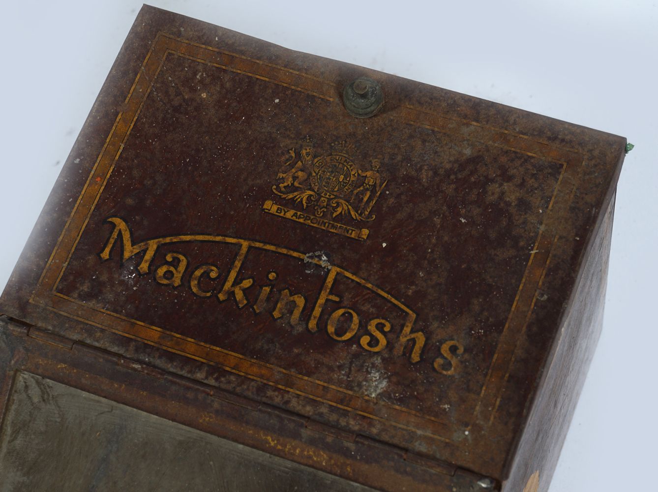 MACKINTOSH'S ORIGINAL BISCUIT TIN - Image 3 of 6