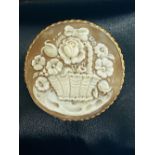 9CT. YELLOW GOLD CAMEO BROOCH