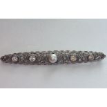ANTIQUE 18CT. WHITE GOLD BROOCH