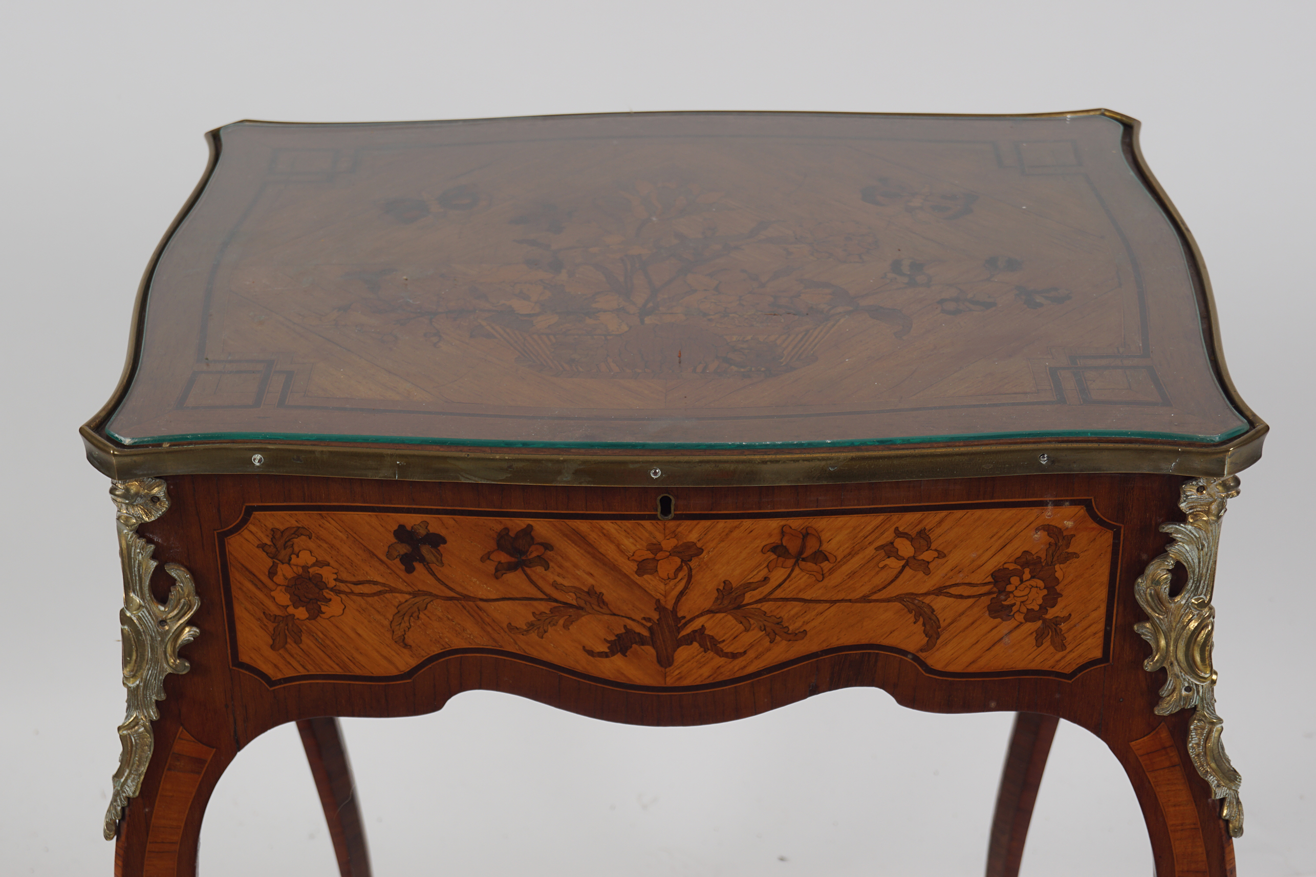 19TH-CENTURY KINGWOOD AND MARQUETRY TABLE - Image 2 of 4