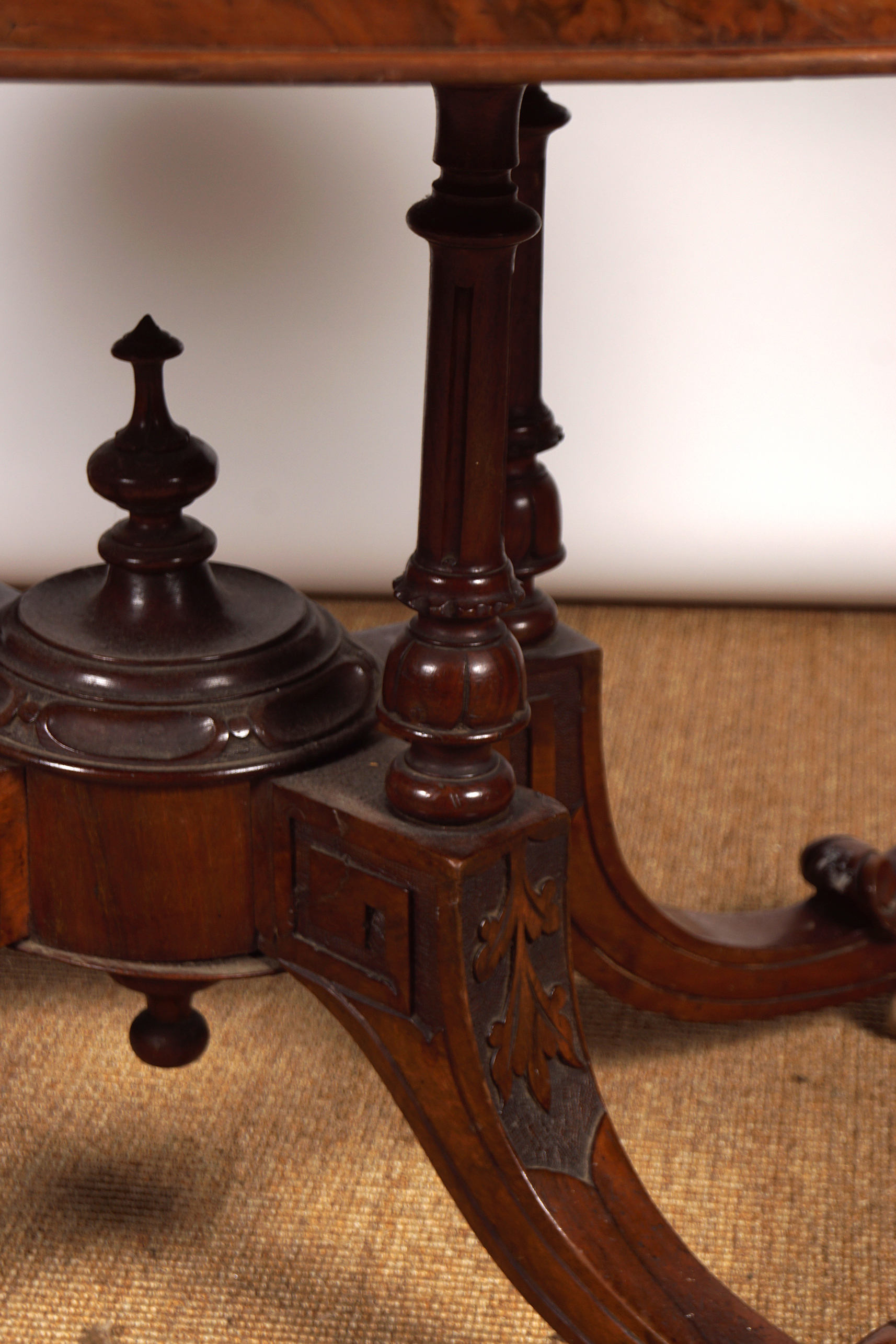 19TH-CENTURY WALNUT AND MARQUETRY TABLE - Image 8 of 9