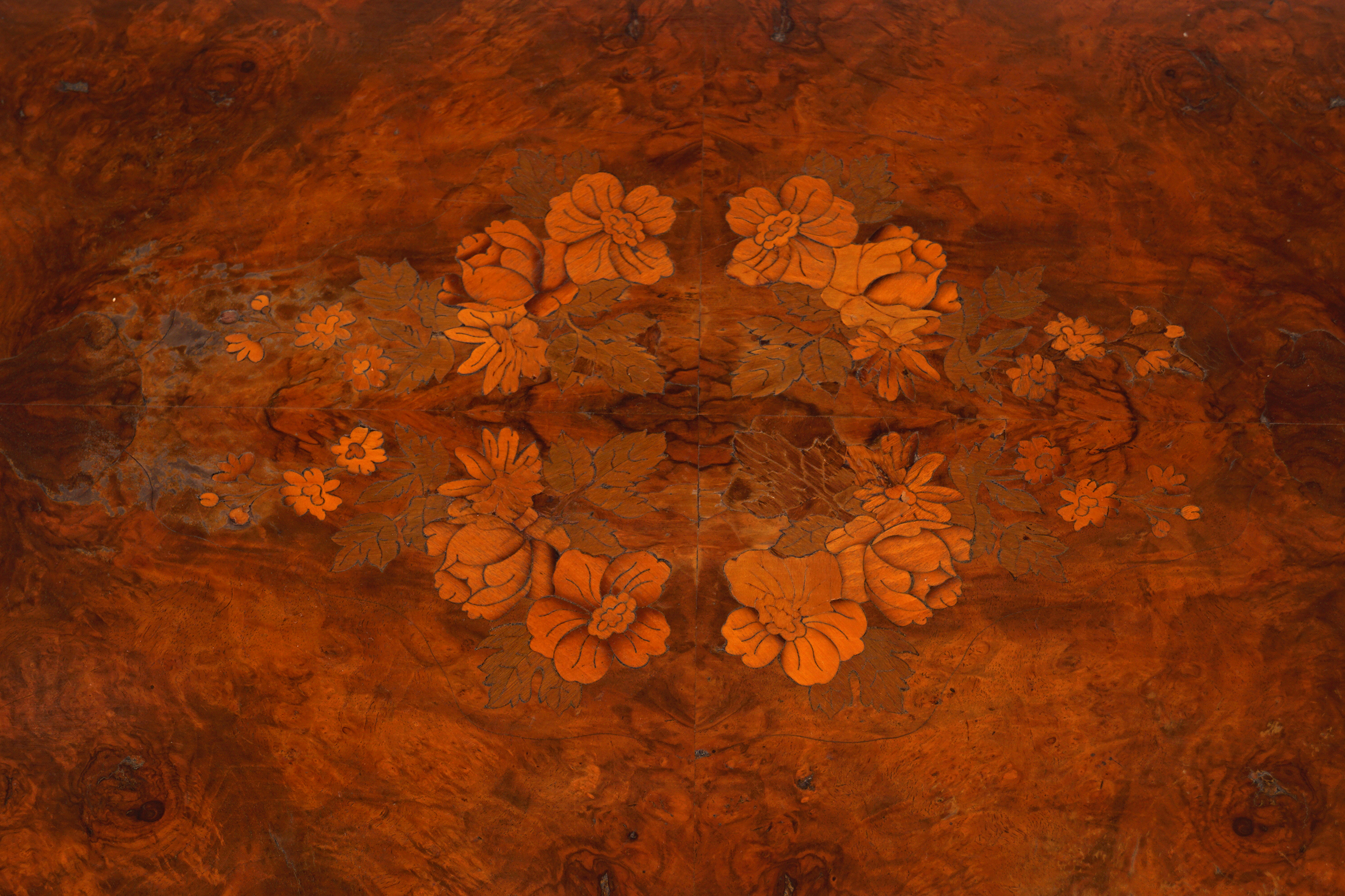 19TH-CENTURY WALNUT AND MARQUETRY TABLE - Image 5 of 9