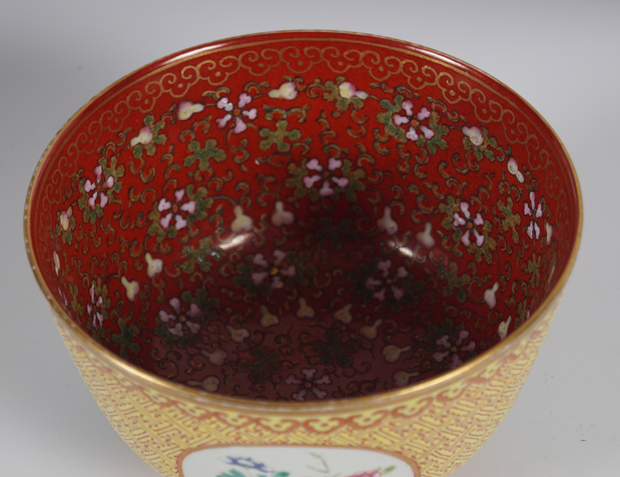 CHINESE FAMILLE ROSE COCKEREL AND DORMOUSE BOWL - Image 2 of 5