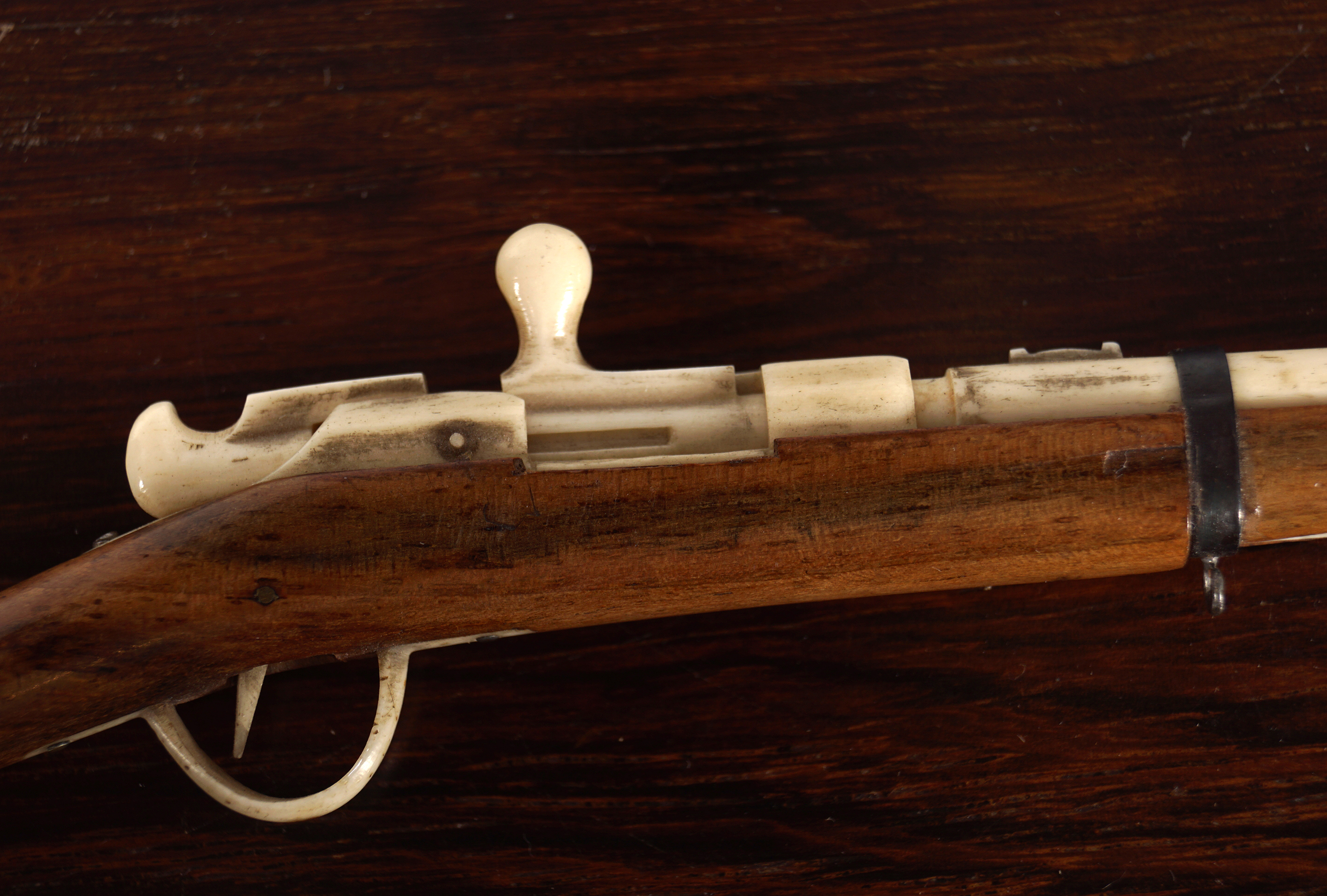 19TH-CENTURY MINIATURE FLINTLOCK RIFLE - Image 2 of 3