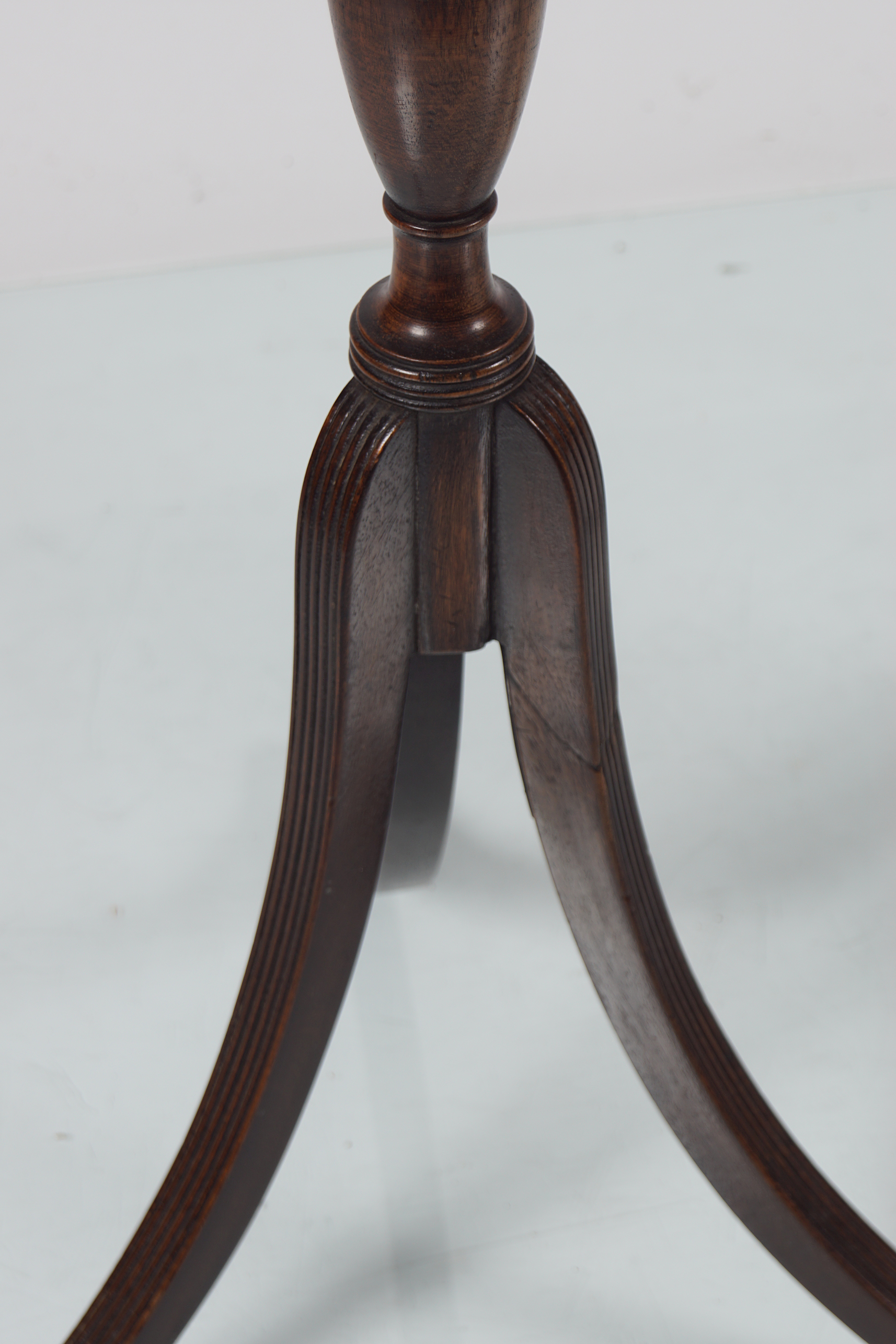 PAIR OF GEORGE III STYLE MAHOGANY TORCHERES - Image 3 of 3