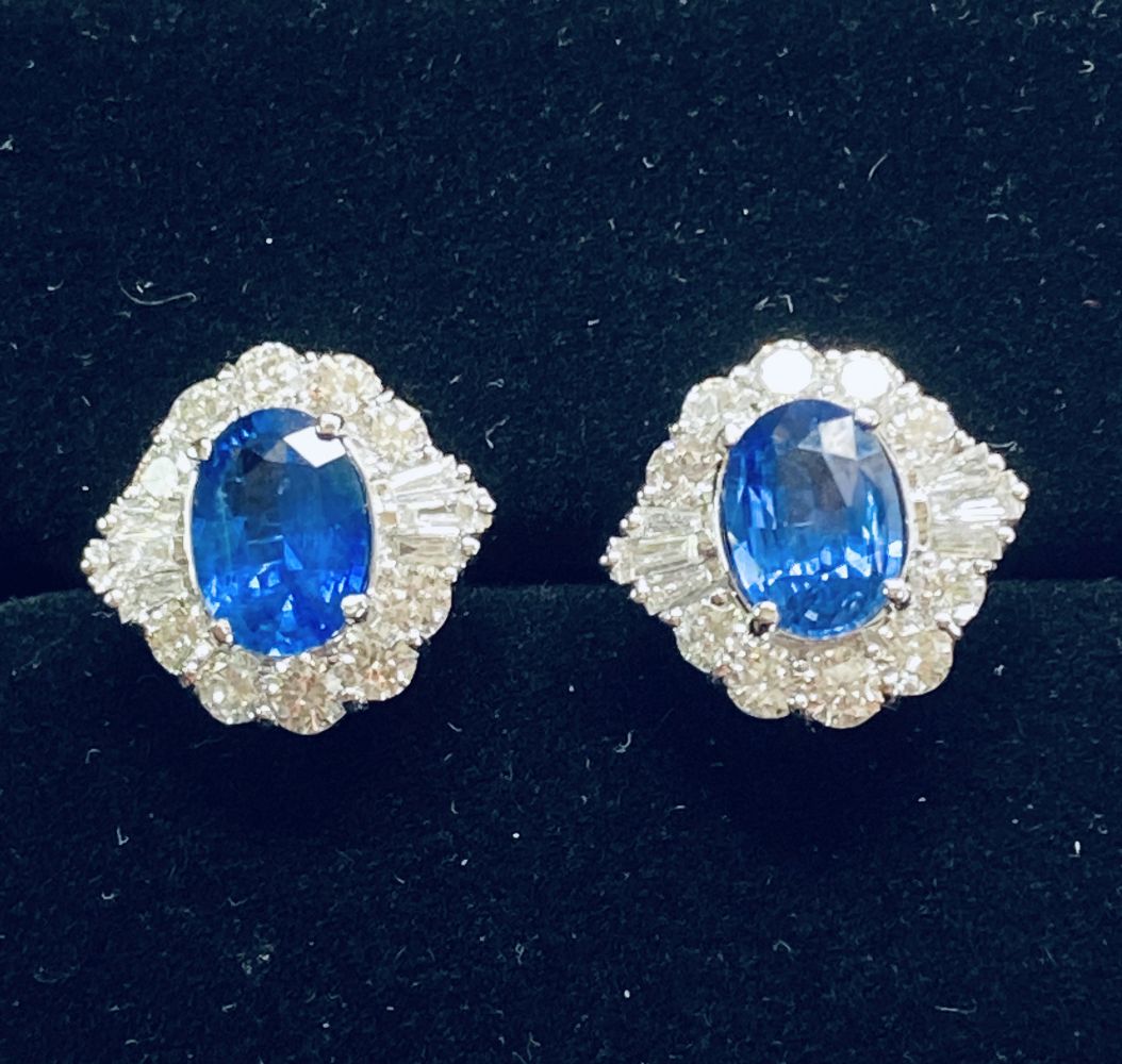 ART DECO CEYLON SAPPHIRE & DIAMOND STUD EARRINGS - Image 2 of 4