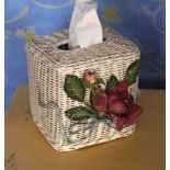 BASKET TISSUE HOLDER