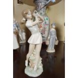 LLADRO FIGURINE