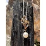 9CT GOLD CULTURED PEARL AND DIAMOND PENDANT