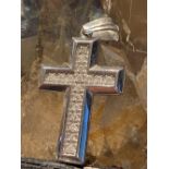 18CT WHITE GOLD DIAMOND CROSS