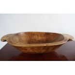 19TH-CENTURY PROVINCIAL FARM WOODEN BOWL