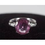 18 CT GOLD, PINK SAPPHIRE & DIAMOND RING