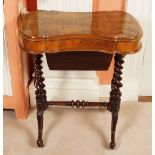 EARLY VICTORIAN BURR WALNUT LAMP TABLE