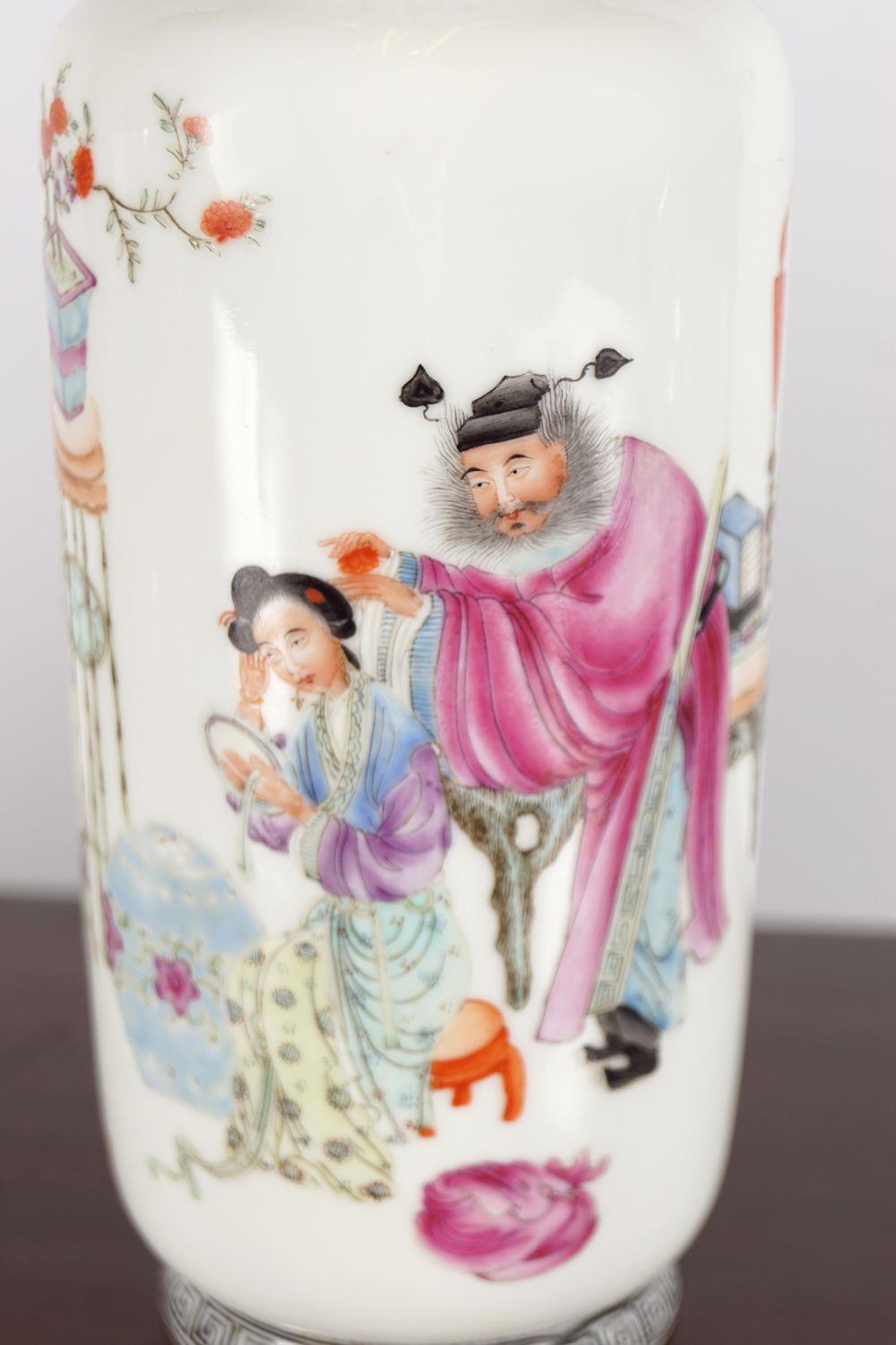 REPUBLICAN FAMILLE ROSE VASE - Image 6 of 10