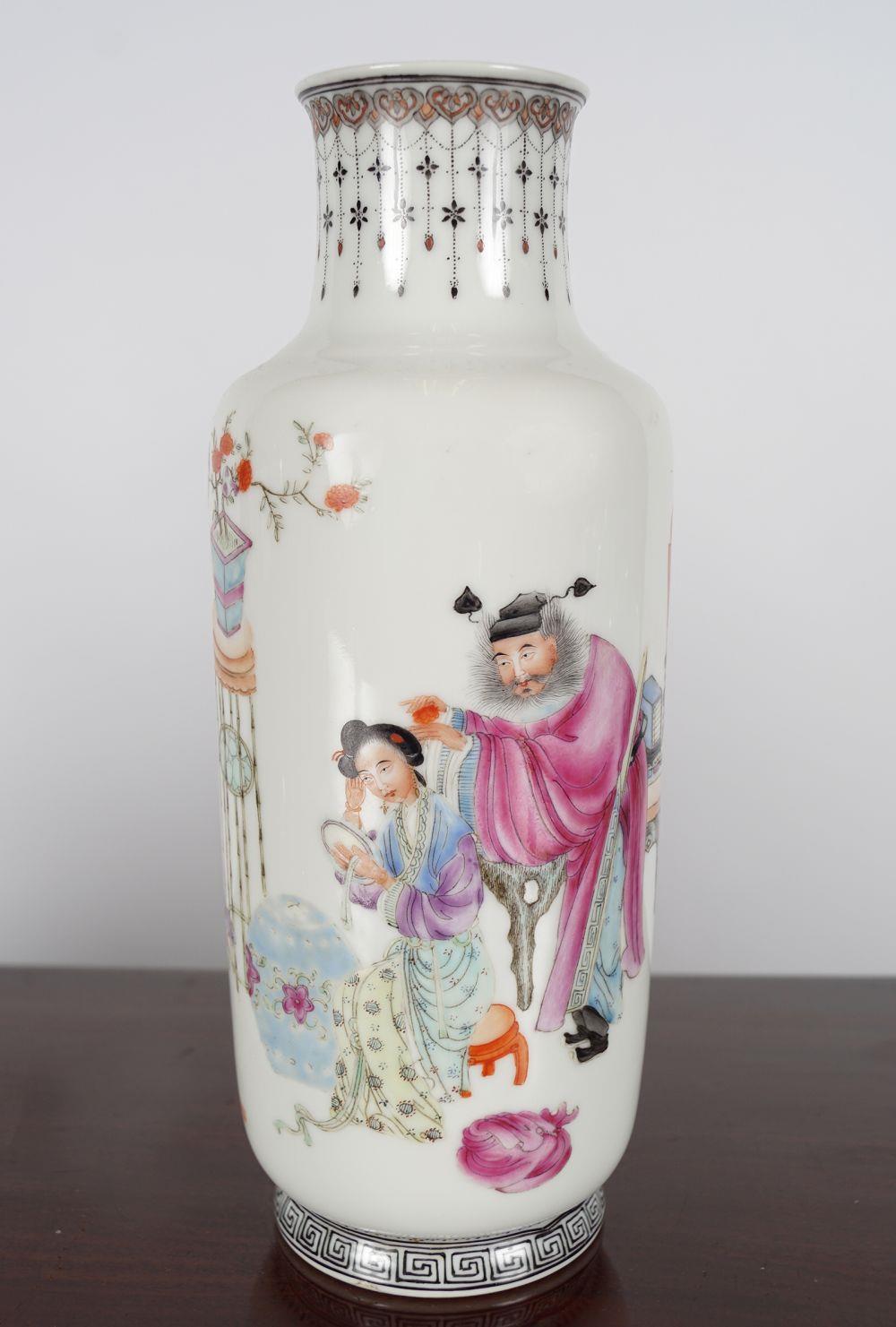 REPUBLICAN FAMILLE ROSE VASE - Image 2 of 10