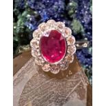 18CT GOLD BURMESE RUBY & DIAMOND CLUSTER RING