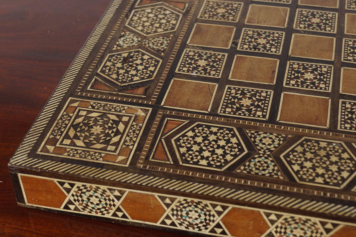 TURKISH MARQUETRY AND PARQUETRY GAMES BOX - Image 2 of 3