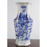 18/19TH-CENTURY BLUE AND WHITE VASE