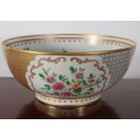 18TH-CENTURY CHINESE ARMORIAL FAMILLE ROSE BOWL