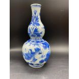 CHINESE MING BLUE AND WHITE DOUBLE GOURD VASE
