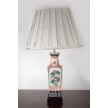 CHINESE PORCELAIN TABLE LAMP