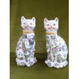 Pair 19th/20thC Chinese Famille Rose cats,