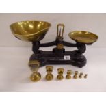 Libra cast iron kitchen scales and brass weights