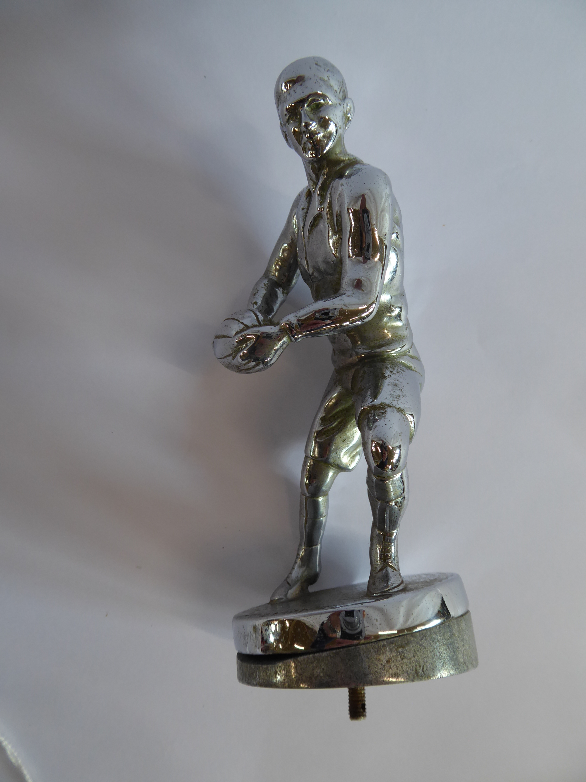 Chrome plated Rugby player mascot (5") - Bild 2 aus 4