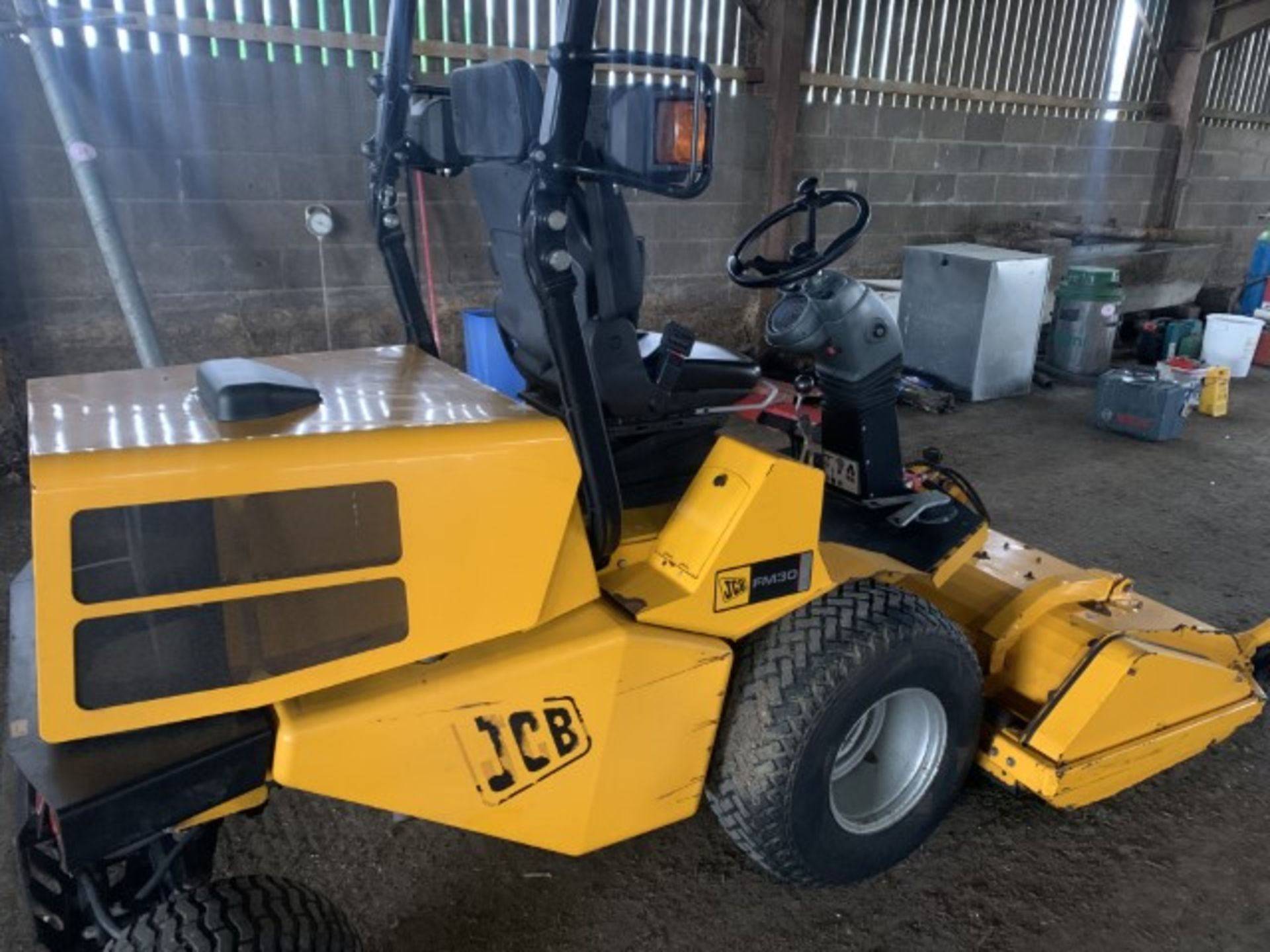 JCB lawn mower FM30. - Image 3 of 5