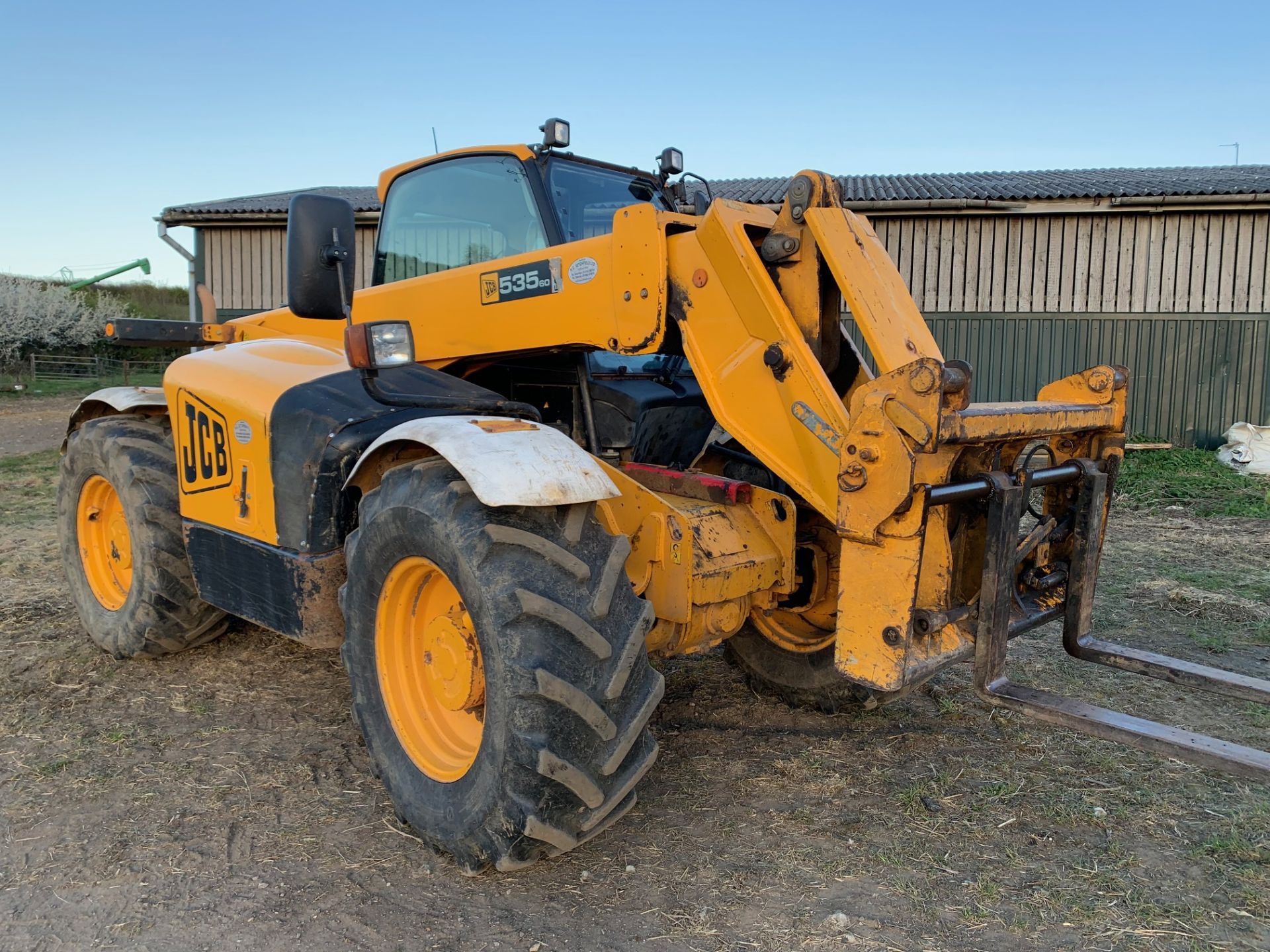 JCB 535-60 Loadhall Reg DX55LVD, front tyres 95%, rear tyres 50%, Year 2005, Hours on clock 3, - Image 5 of 7