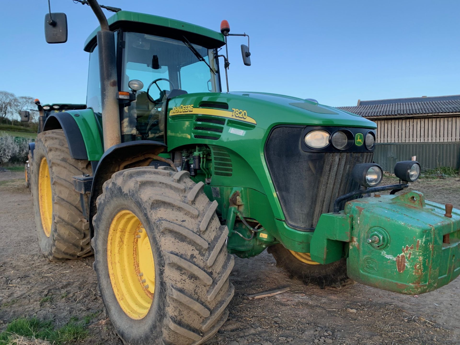 John Deere 7820 4wd tractor, Reg AU05MMJ, Power quad 40kph gearbox, tyres 60%,