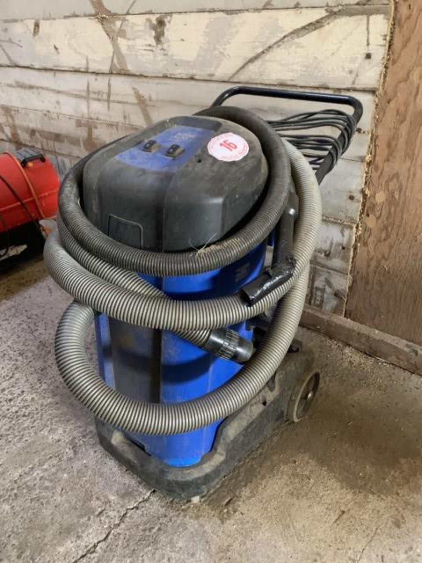 Nilsfisk Alto Maxi 2 commercial hoover