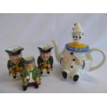 Novelty clown teapot and small toby jugs (4)