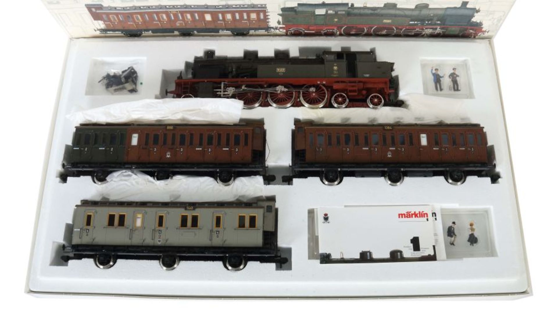 Preußischer Personenzug Märklin, Modellnr. 5502, Spur 1, Replika, eine Tenderlok, bez. 8402 sowie 3