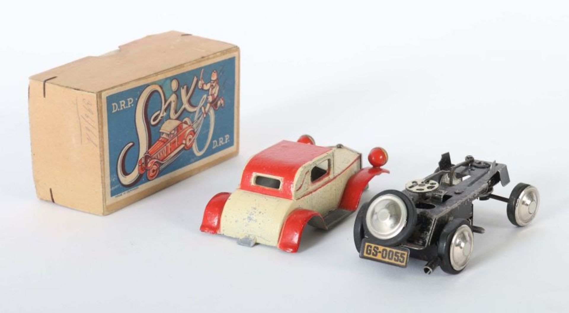 Fluchtauto Gescha, "Six", ca. 1930-35, Oldtimer-Karosserie aus Guss, beige und roter Handlack, - Bild 4 aus 4