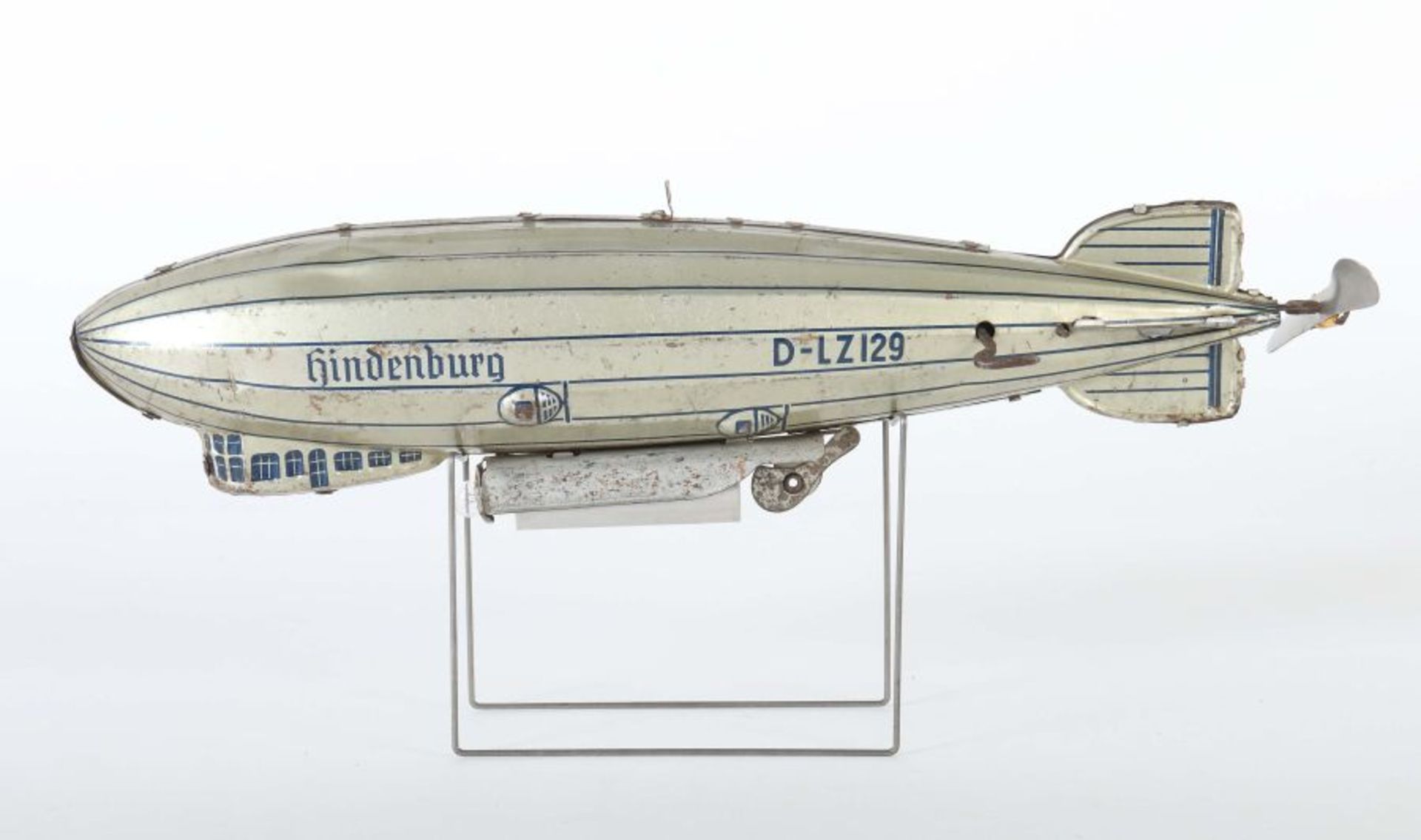Zeppelin Tipp & Co, ca. 1935, Blech, Uhrwerkantrieb, bez.: "D-LZ129 Hindenburg", Gondel und - Bild 2 aus 2