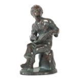 Bourger, Helmut 1929 - 1989 ?, dt. Bildhauer. "Lautenspieler", Bronze, vollplastische