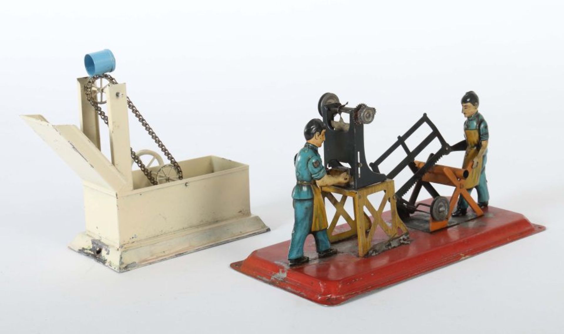 2 Antriebsmodelle ca. 1920, 1 x Arnold, Säger und Holztrenner auf Grundplatte, LxTxH: 24/11/11 cm; - Bild 2 aus 2