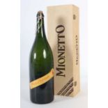1 Flasche Prosecco Valdobbiadene Mionetto, 3 L., 11% vol., 1981er, in geöffneter Holzkiste,
