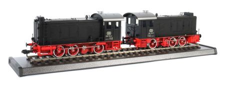 BR 236 Doppeltraktion Märklin, Modellnr. 5530, Spur 1, Replika, 3-achsige Diesellokomotiven in