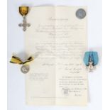 Konvolut Orden, 1 Bescheinigung Kaiserreich, 1 x silberne Militärverdienstmedaille 1892 am Band; 1
