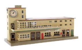 Großer Bahnhof "Friedrichshafen" Märklin, Spur 0, Modell 2013 B, BZ 1937-1940, 2-teilig mit langem