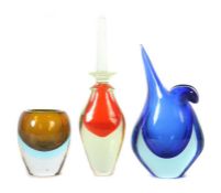3 Sommerso-Objekte Murano, 2. Hälfte 20. Jh., Stöpsel, Teelichthalter und Vase aus rotem,
