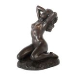 da Verscio, Sandro geb. 1941 in Verscio/Schweiz, Bildhauer. "Erwachen", weiblicher Akt, sich kniend