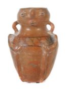 Figürliches Tongefäß Kolumbien, w. Muisca-Stil, anthropomorphes Gefäß mit aus langen Tonstegen